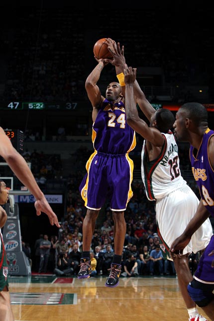 乌迪内斯vs博洛尼亚：扎尼奥洛、阿蒂尔-阿塔首发，奥尔索利尼、胡安-米兰达出战（乌迪内斯对阵博洛尼亚：扎尼奥洛、阿蒂尔-阿塔先发，奥尔索利尼与胡安-米兰达登场）