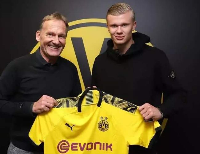 里程碑！米切尔生涯总进球数突破5000球大关（米切尔迎来里程碑：职业生涯进球总数突破5000大关）