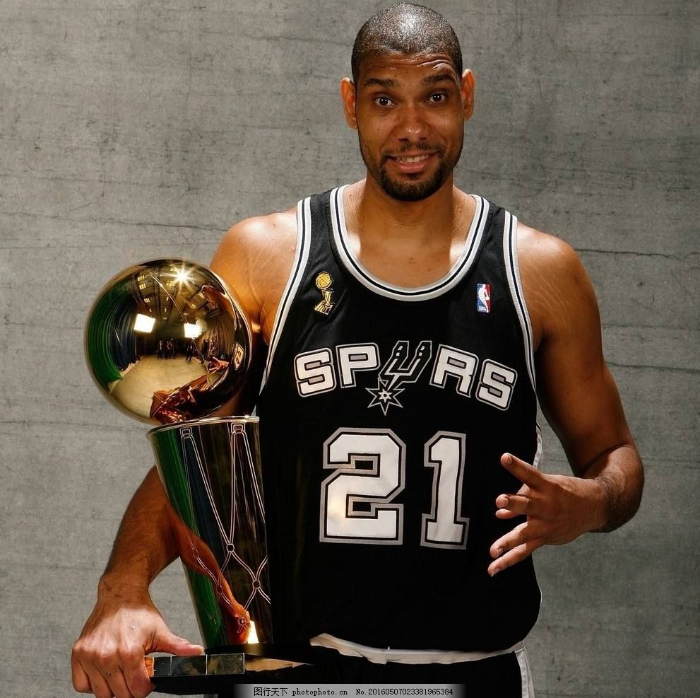 意甲积分榜：米兰凭净胜球领跑，前四只差1分，尤文仍第7（意甲最新积分榜：米兰靠净胜球暂居榜首，前四仅差1分，尤文仍第七）