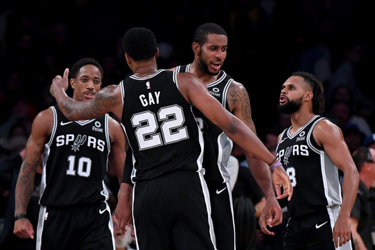 本赛季教练薪资排名：科尔、斯波、泰伦·卢前三，雷迪克第十（本赛季主教练薪资榜：科尔、斯波、泰伦·卢包揽前三，雷迪克位列第十）