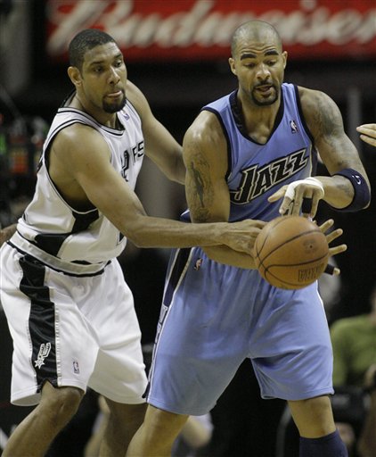 云南外援奥斯卡连续七场联赛参与进球，刷新个人中超最长纪录（云南外援奥斯卡联赛七连场参与破门，改写个人中超最长纪录）