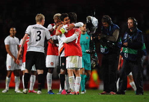 文班再谈雷霆马刺宿敌论：我希望尽快实现，我们已经更接近了（文班再次谈及雷霆与马刺宿敌话题：盼尽快成真，我们已更为接近）