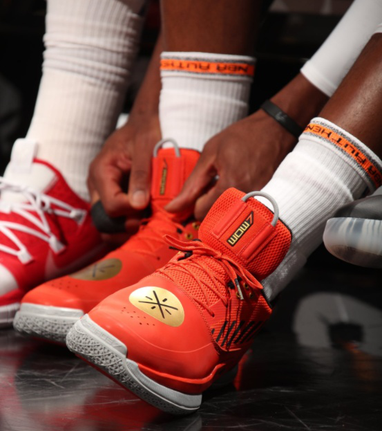 欧冠近11战打进12球，劳塔罗当选国米2-1凯拉特队内最佳球员（欧冠近11战斩获12球，劳塔罗当选国米2-1击败凯拉特队内最佳）