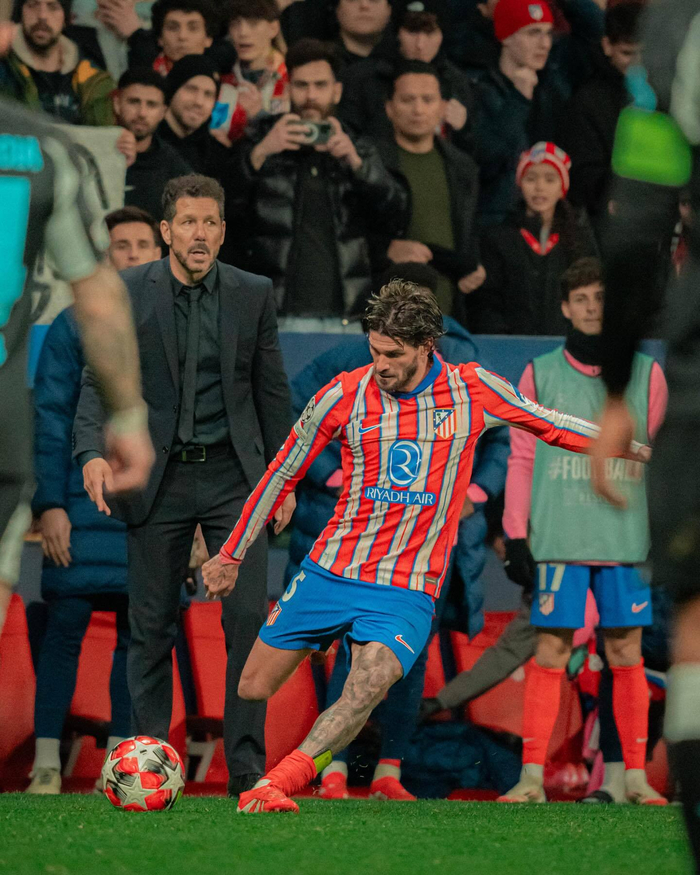 队报：里昂租借恩德里克谈判进展顺利，丰塞卡已与球员通电话（队报：里昂就恩德里克租借案推进顺利，丰塞卡已与球员电话沟通）