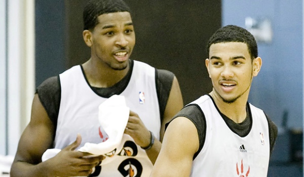 多特蒙德球迷挂横幅，反对海外比赛并攻击西甲高层（多特蒙德球迷打出标语，抵制海外办赛并抨击西甲高层）