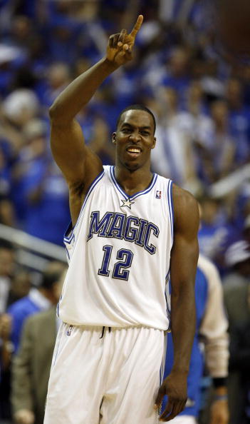 篮球世界的多元融合：NBA官方国际球员分布图解析（全球篮球的多元交汇：解读NBA官方国际球员分布图）